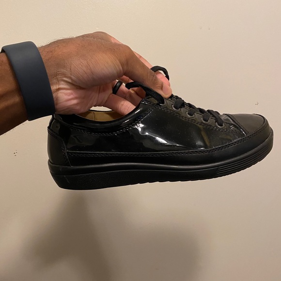 Pure Wellness Patent Leather Sneakers - Picture 3 of 6